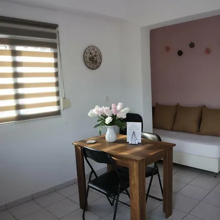 Karpouzi Seaview * Polychrono