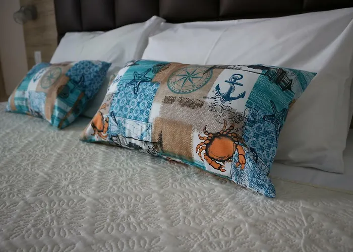 Karpouzi Seaview דירה פוליכרונו