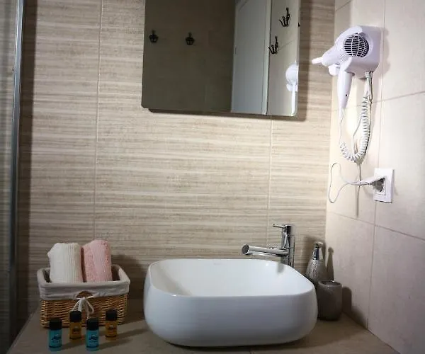 Karpouzi Seaview דירה *